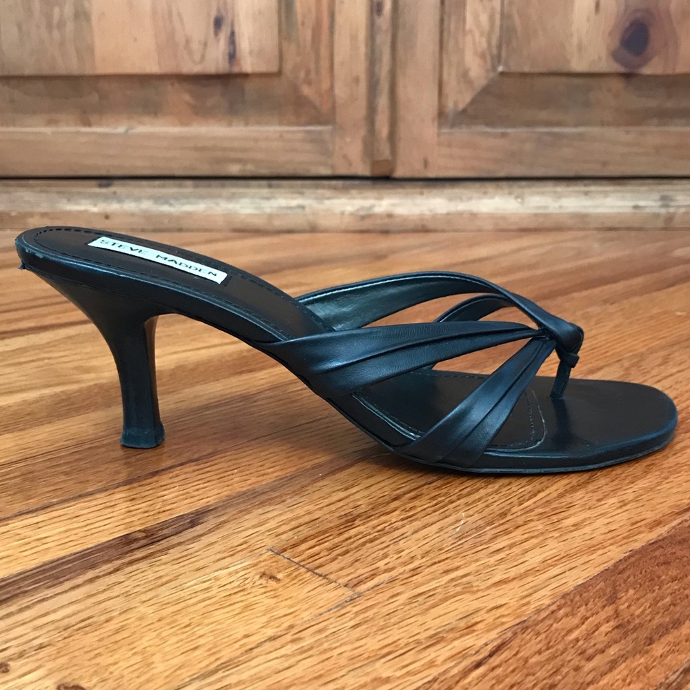 Steve Madden “Kisses” Black Leather Heels